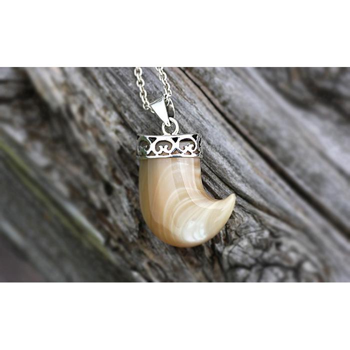 夜光貝を素材にした「チェーンペンダント」＜PL-1＞【貝工房かざはな】