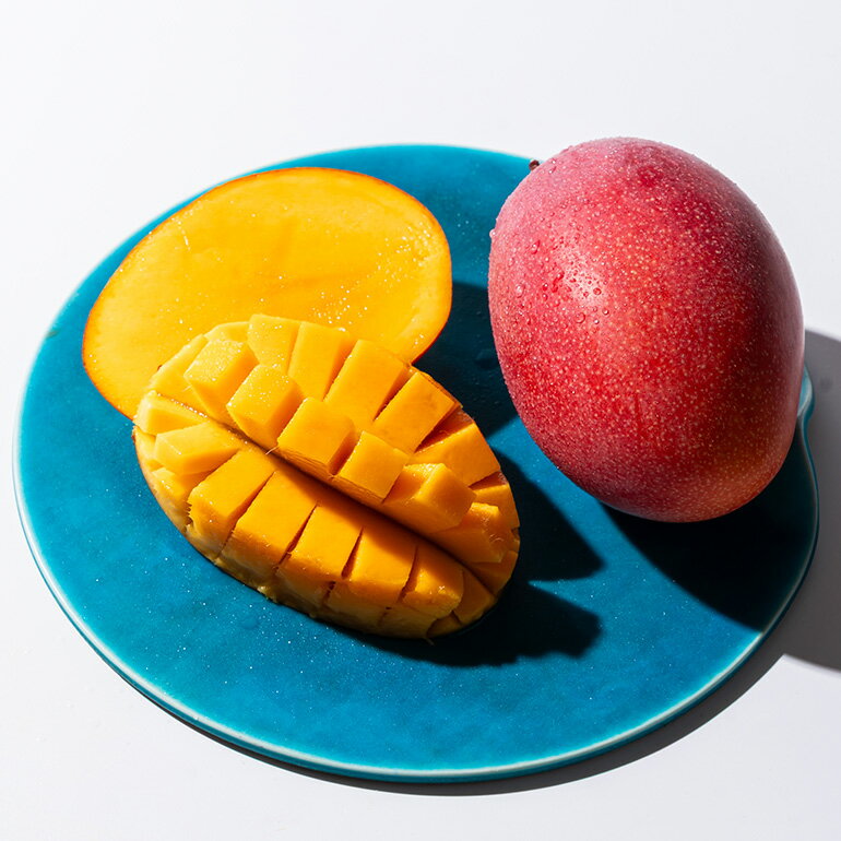 【ふるさと納税】【 先行予約 2026年 発送 】コーラルファーム アップルマンゴー 1kg (2〜3玉) 優品 沖縄県産 マンゴー アーウィンマンゴー 1キロ 国産 完熟マンゴー 果物 くだもの フルーツ 完熟 夏 沖縄 お取り寄せ ギフト 産地直送 農家直送 糸満市 送料無料 サムネイル3