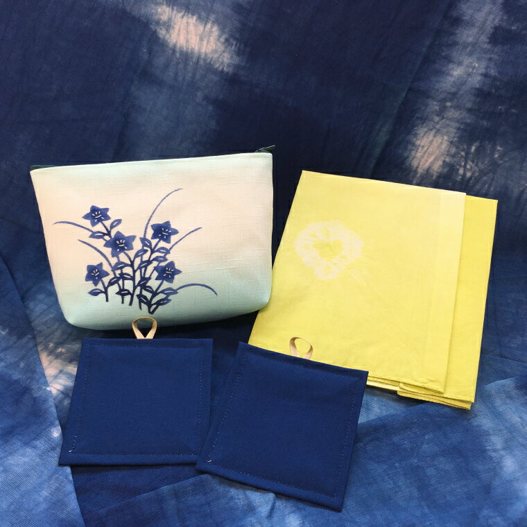 【ふるさと納税】琉球びんがた（手染め）「ポーチとハンカチとシーサーセット」 サムネイル3