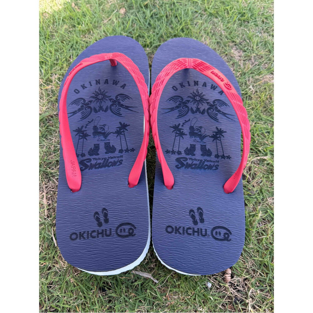 【ふるさと納税】【サイズ選択可】プロ野球コラボ島ぞうり(ヤクルトスワローズ) | 沖縄 プロ野球 ヤクルト ヤクルトスワローズ スワローズ 島ぞうり 旅行 美浜 トラベル キャンプ 人気 おすすめ 北谷 ちゃたん おすすめ サムネイル2