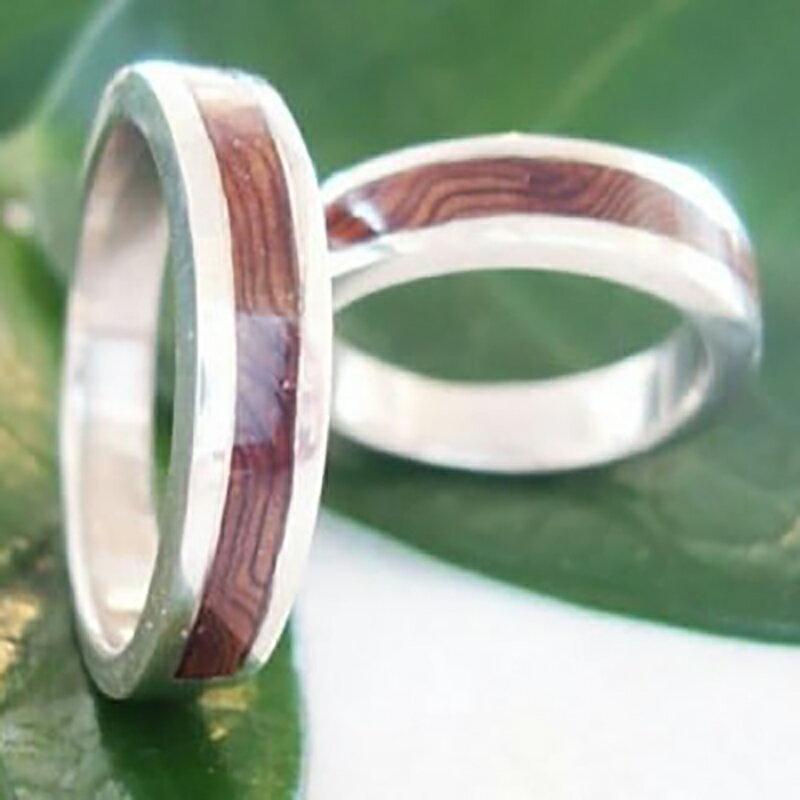 【ふるさと納税】【グレイン】屋久杉リング −添（Sou）− - メンズ レディース 男性 女性 アクセサリー 贈り物 ギフト おしゃれ お揃い 指輪 木製品 一点物 人気 おすすめ 沖縄県 八重瀬町 サムネイル3